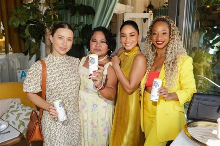 
Gina Guangco Height, Weight, Net Worth, Age, Birthday, Wikipedia, Who, Instagram, Biography 