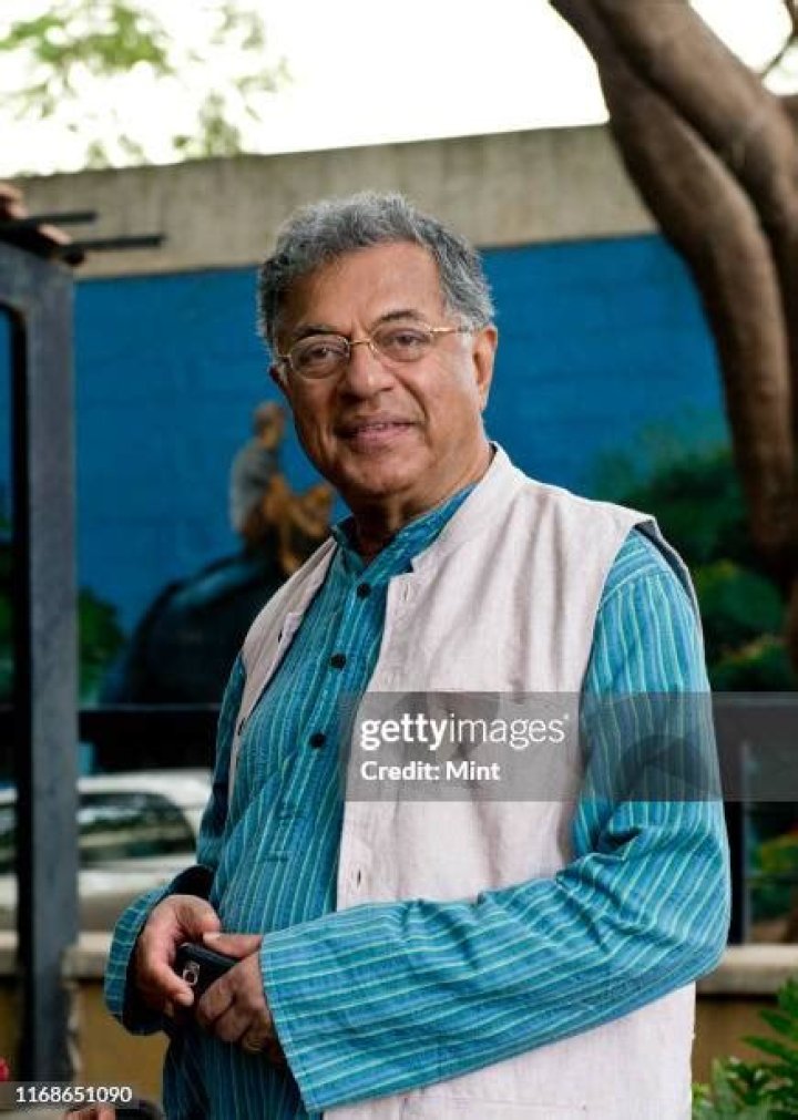 Girish Raghunath Karnad Height, Weight, Net Worth, Age, Birthday, Wikipedia, Who, Instagram, Biography