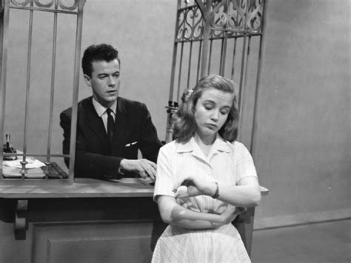 
Gordon Pinsent Wife: Who Was Gordon Pinsent Wife? 