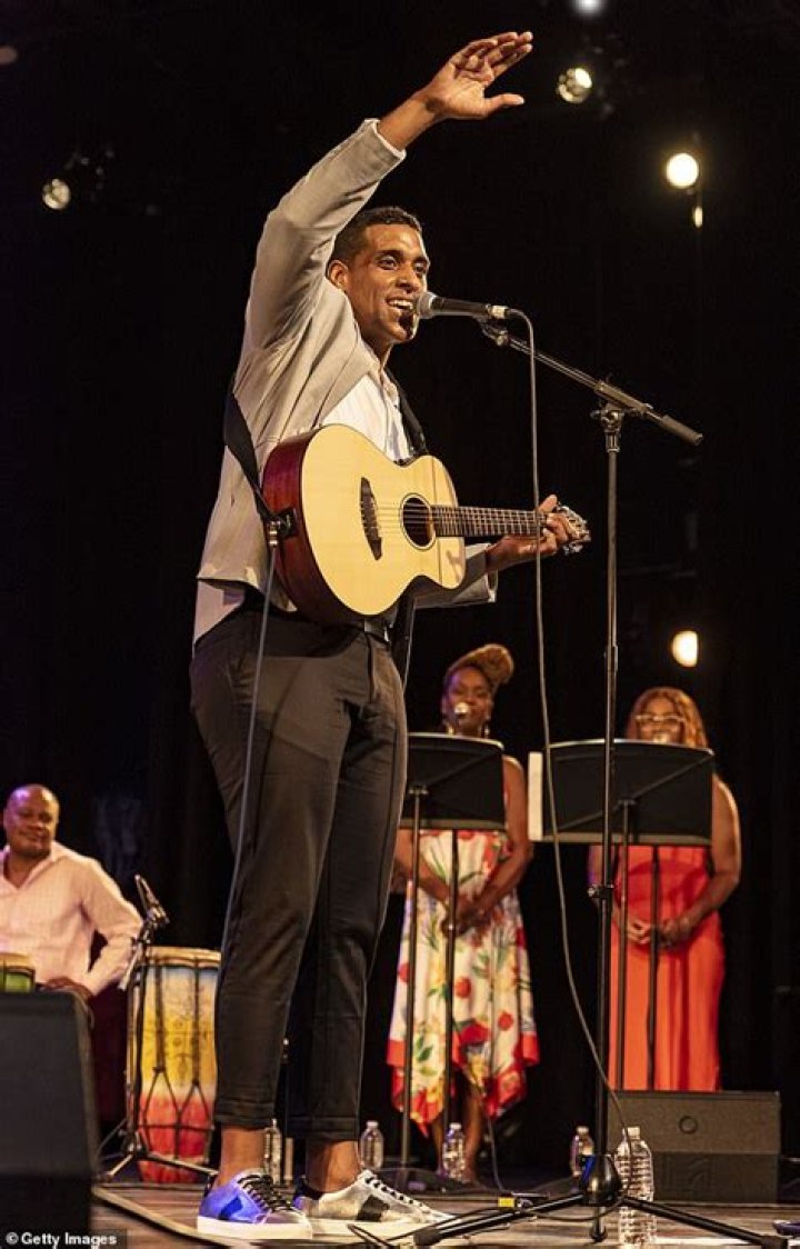 
Haitian singer, Mika Ben, dies at 41 during a concert in France 