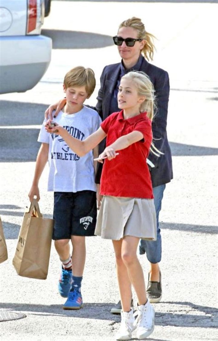 
Henry Daniel Moder Height, Weight, Net Worth, Age, Birthday, Wikipedia, Who, Instagram, Biography 