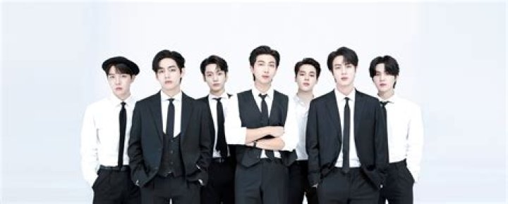 
“He’s the sweetest”: BTS V’s French bodyguard reveals the idol’s off-camera personality 