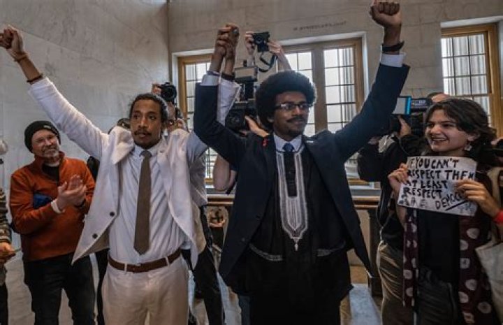 
How old is Justin Pearson? All about the expulsion of Tennessee Democrats after gun control protest 