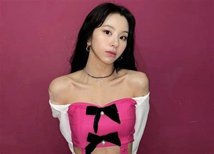 
“I’m an INFP, so I’m super emotional.”: TWICE’s Chaeyoung dished on her motivations and hopes for future 