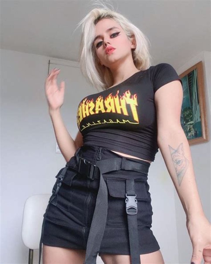 
Indi Skovar Height, Weight, Net Worth, Age, Birthday, Wikipedia, Who, Nationality, Biography 