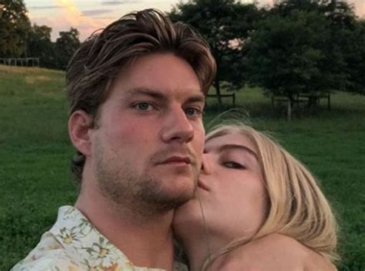 Is Actor Jake Weary Gay or Does He Have A Wife?