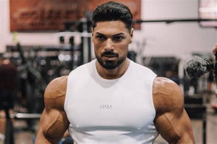 
Is Andrei Deiu married or in a relationship? The Romanian Bodybuilder: What We Know 