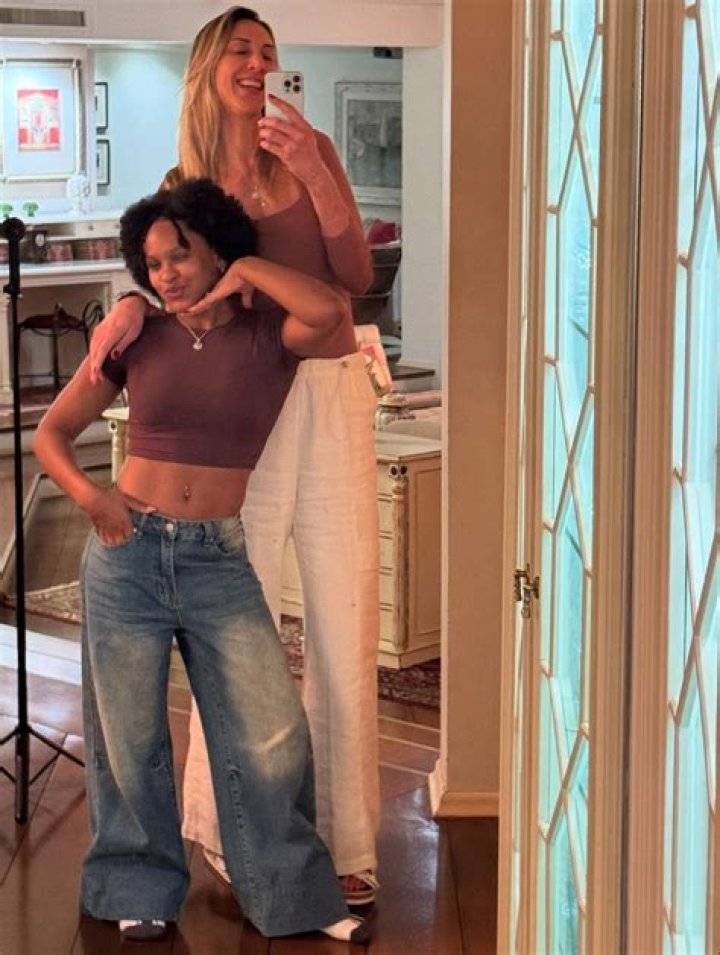 
Is Carol Gattaz Married? Inside Her Partner and Dating Life 