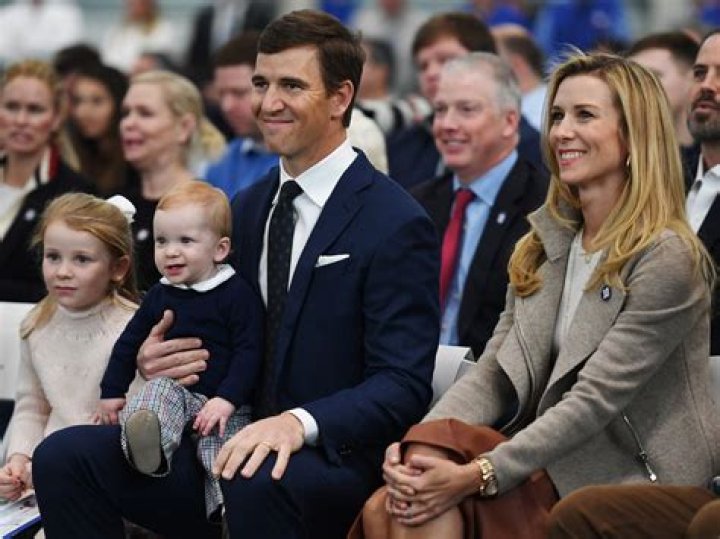 
Is Eli Manning Married? Eli Manning Wife, Biography, Age, Net Worth, Height, Weight And Family 
