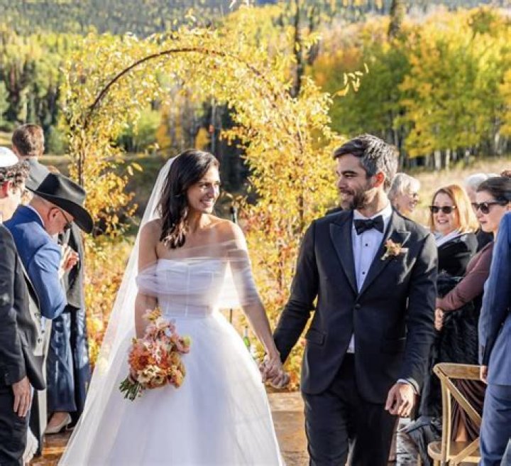 
Is Laurie Segall Married To Jon Jones | Children And Marriage 