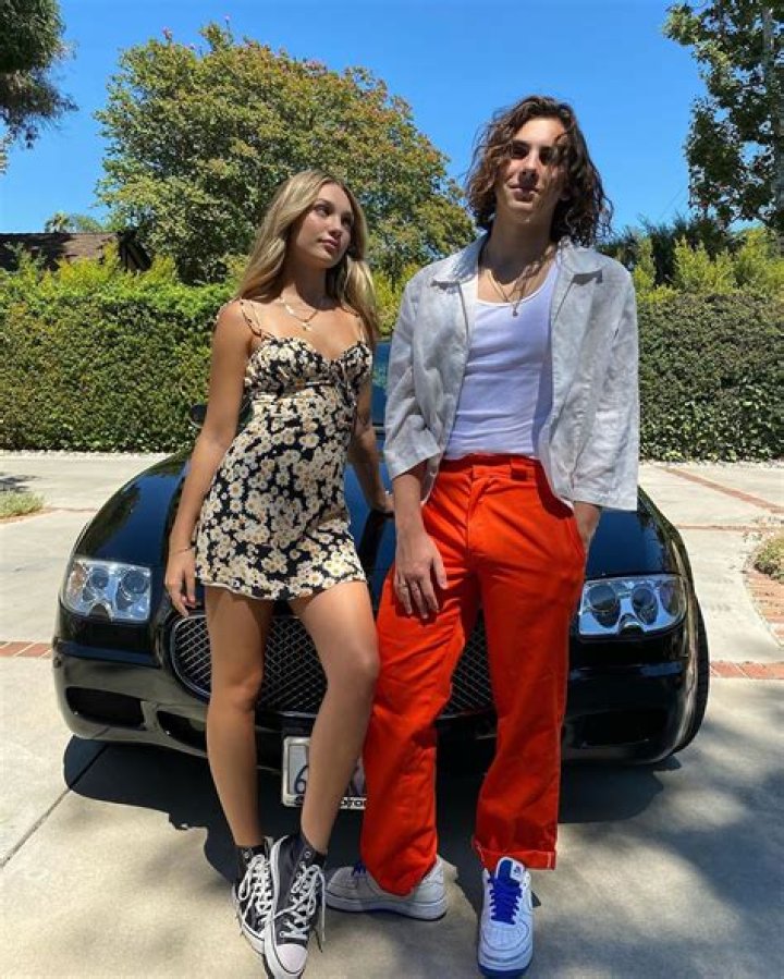 Is Maddie Ziegler Married? Maddie Zieglers Age, Family, Bio, Instagram, Net Worth, Height, And More