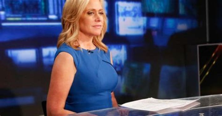 
Is Melissa Francis Married? Her Bio, Age, Husband, Parents and Net worth 