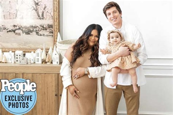 
Is Nabela Noor Pregnant? American YouTuber Shares Baby News 