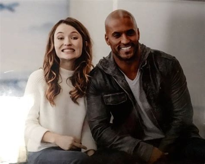 
Is Ricky Whittle Married to Wife? Ricky Whittle’s Biography 