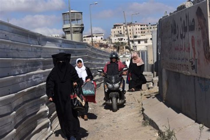 
Israel closes crossings to Palestinian territories during Jewish holidays 