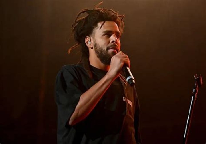 
J Cole Height, Weight, Net Worth, Age, Birthday, Wikipedia, Who, Nationality, Biography 