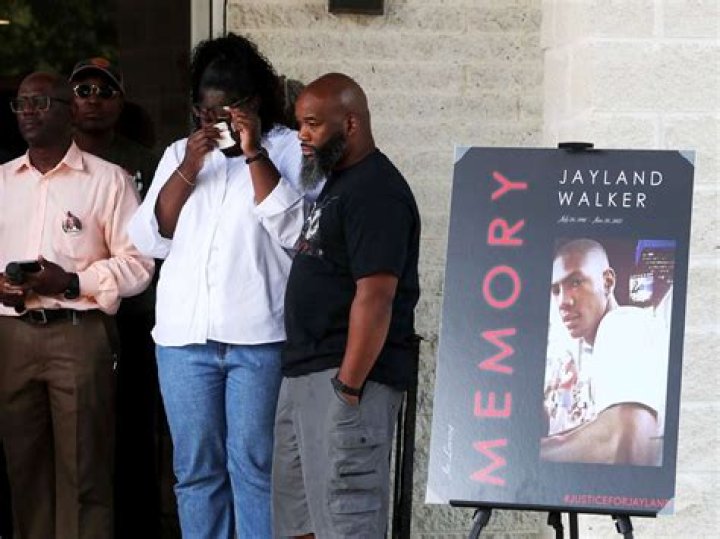 
Jayland Walker Family Heartbroken And Wants Police Accountability 