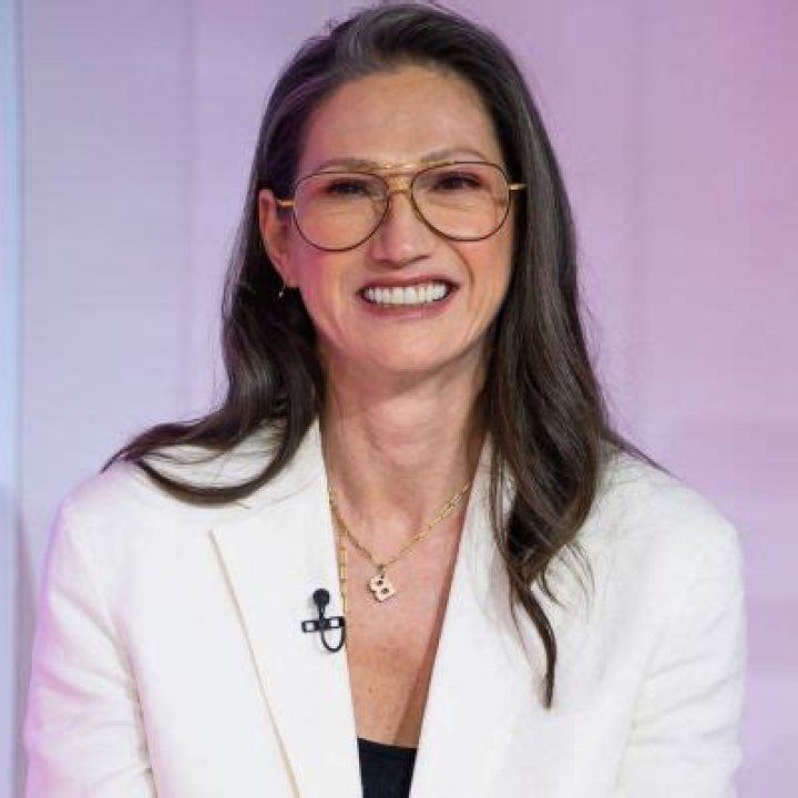 Jenna Lyons Net Worth | How Rich Is She | Former J.Crew President Career Highlights