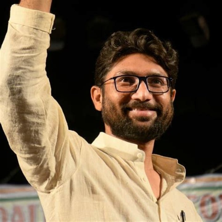 
Jignesh Mevani Height, Weight, Net Worth, Age, Birthday, Wikipedia, Who, Nationality, Biography 
