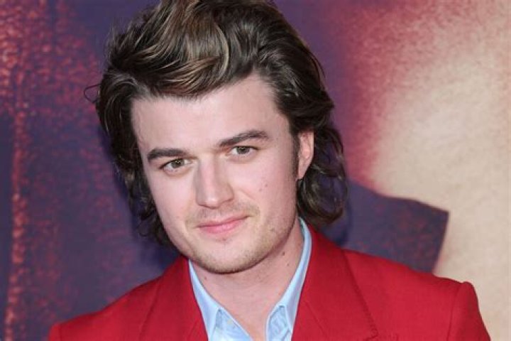 
Joe Keery Teeth Before: What Happened To Stranger Things Cast? 