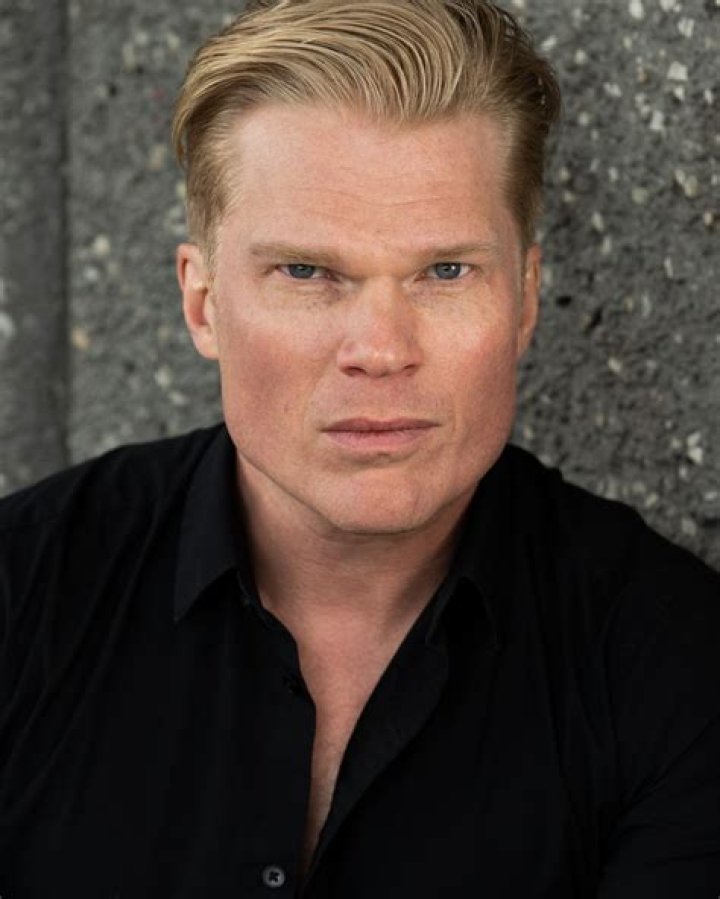 Jon Collin Barclay Height, Weight, Net Worth, Age, Birthday, Wikipedia, Who, Nationality, Biography