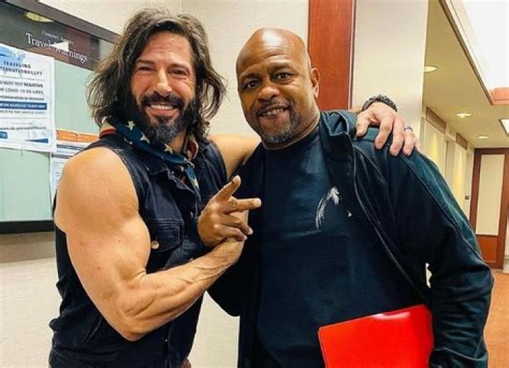 
Jon Reyes Height, Weight, Net Worth, Age, Birthday, Wikipedia, Who, Nationality, Biography 