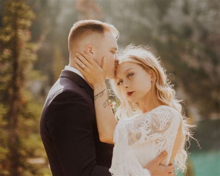 
Jon Rothstein and Wife Alana Rose Wedding Photos, Is CBS Basketball Insider Married? 