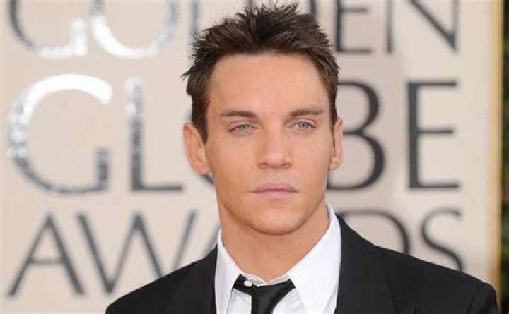 Jonathan Rhys Meyers Height, Weight, Net Worth, Age, Birthday, Wikipedia, Who, Nationality, Biography