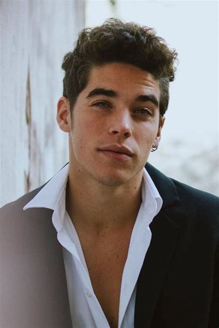 José Giménez Zapiola Height, Weight, Net Worth, Age, Birthday, Wikipedia, Who, Nationality, Biography