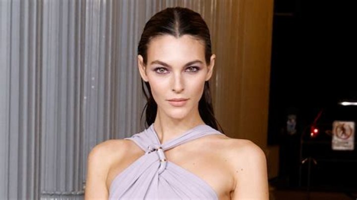 
Julia Vitoria Height, Weight, Net Worth, Age, Birthday, Wikipedia, Who, Nationality, Biography 