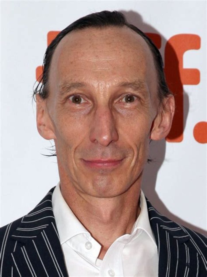 
Julian Richings Height, Weight, Net Worth, Age, Birthday, Wikipedia, Who, Nationality, Biography 