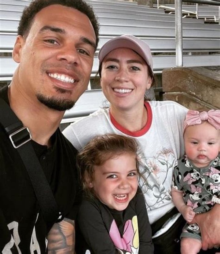 
Justin Simmons is Married to Wife: Taryn Simmons. Kids. 