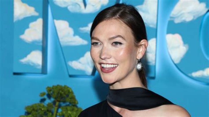 Karlie Kloss Height, Weight, Net Worth, Age, Birthday, Wikipedia, Who, Nationality, Biography