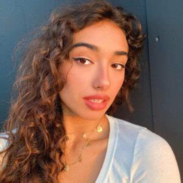 Kathleen Hixson Height, Weight, Net Worth, Age, Birthday, Wikipedia, Who, Nationality, Biography