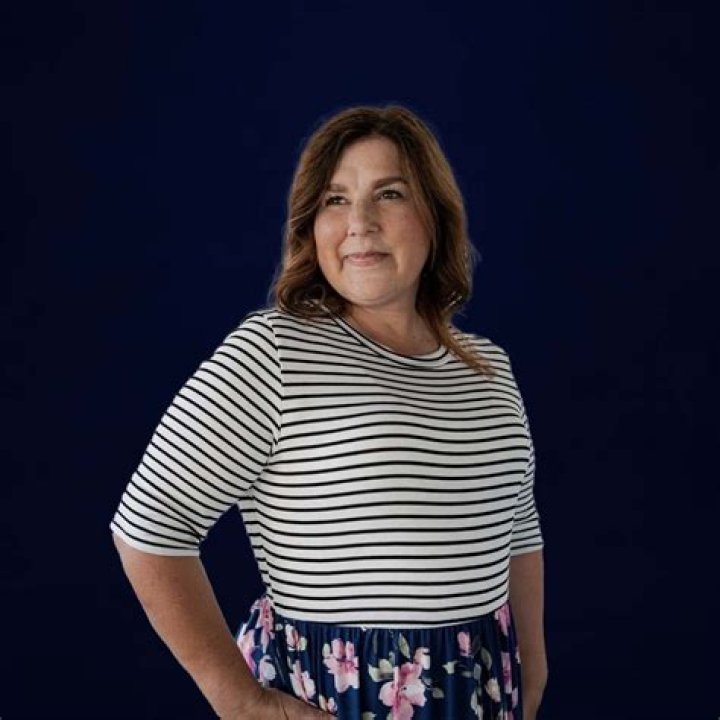 
Kelly Jo Bates Height, Weight, Net Worth, Age, Birthday, Wikipedia, Who, Nationality, Biography 