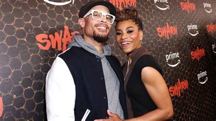 
Kelly McCreary Height, Weight, Net Worth, Age, Birthday, Wikipedia, Who, Instagram, Biography 