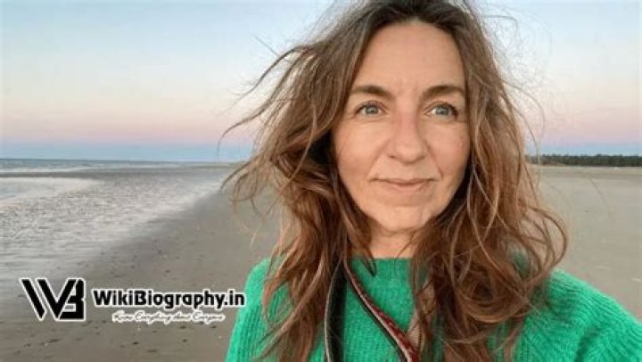 Kirsty Bushell Height, Weight, Net Worth, Age, Birthday, Wikipedia, Who, Nationality, Biography