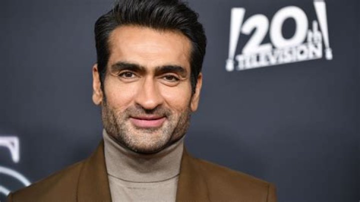 Kumail Nanjiani Height, Weight, Net Worth, Age, Birthday, Wikipedia, Who, Nationality, Biography