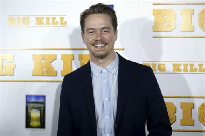 
‘Last Man Standing’ Christoph Sanders’ Net Worth, Wife, Wiki 