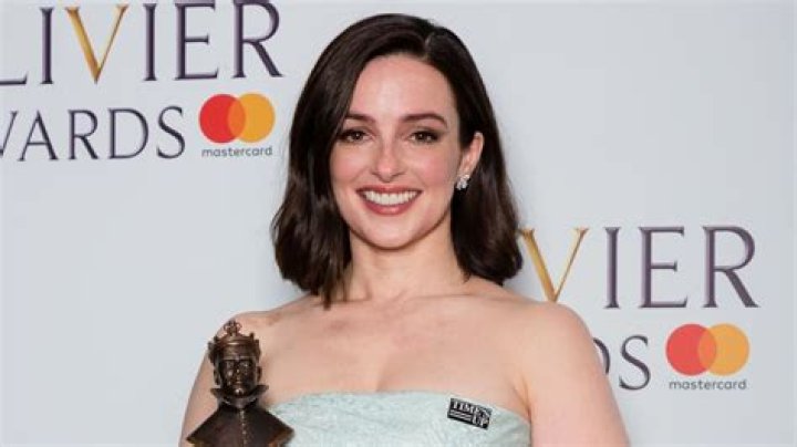 Laura Donnelly Height, Weight, Net Worth, Age, Birthday, Wikipedia, Who, Nationality, Biography