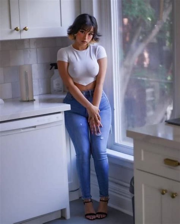 Lela Sohna Height, Weight, Net Worth, Age, Birthday, Wikipedia, Who, Nationality, Biography