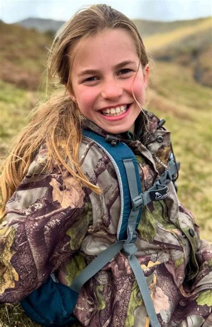 
Lizzy Gold shines as she celebrates her birthday. 