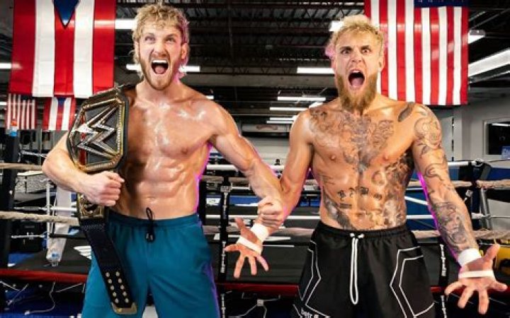 
Logan Paul’s Height, Weight and 8 Other Interesting Facts About The YouTuber 