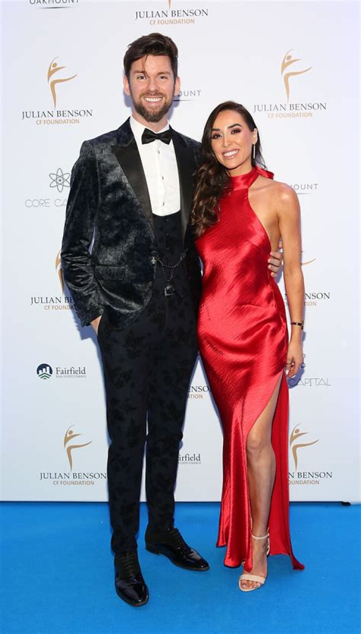 
Love Island Narrator Eoghan McDermott And Girlfriend Aoife Melia Split After 15 Years Of Dating 