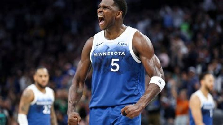 Mackenzie Edwards Height, Weight, Net Worth, Age, Birthday, Wikipedia, Who, Instagram, Biography