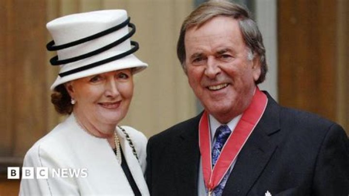 
Mark Wogan | Wife Susan Wogan | Age And Family 