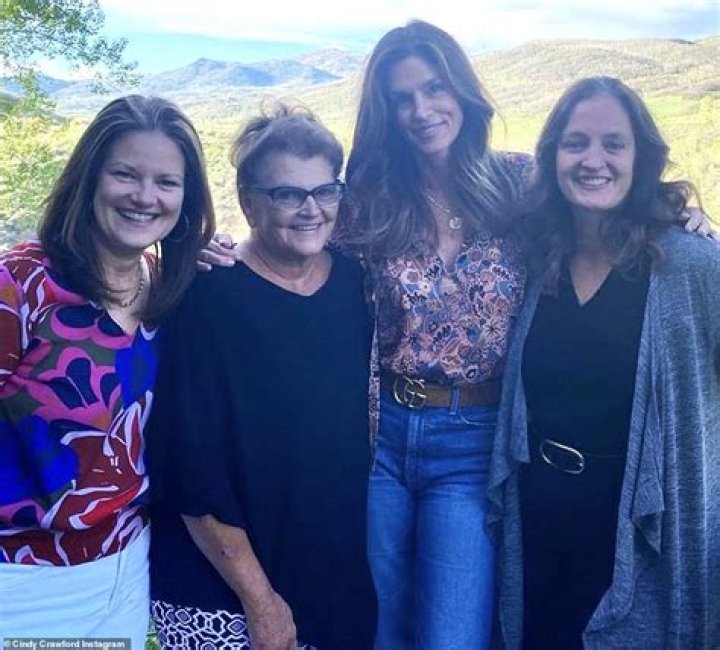 Meet Cindy Crawford’s Niece Lark Skov On Claim To Fame