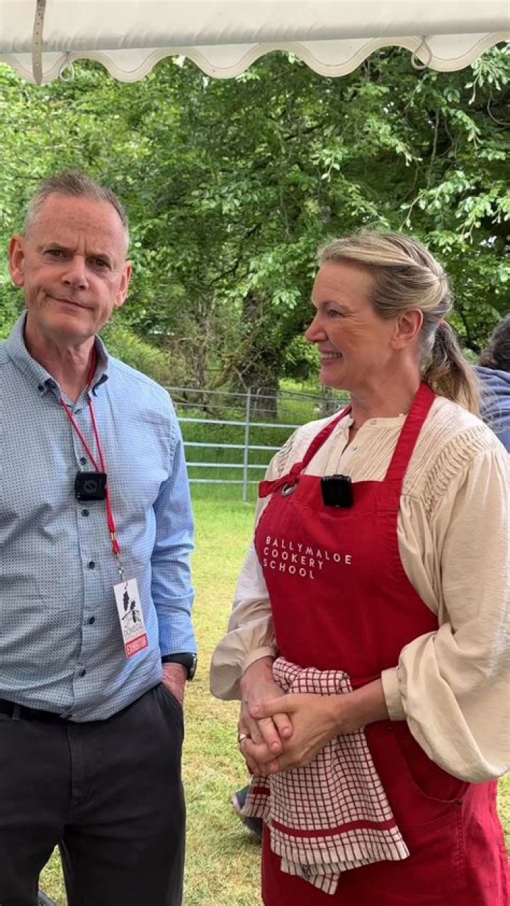 
Meet Crispy Heaton Who Is Charlie Heaton’s Father 