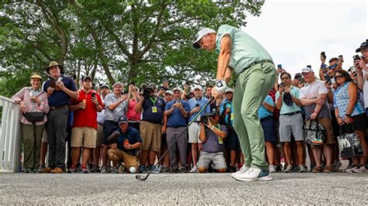 
Meet Golfer M.J. Daffue As He Is Out Ther Hunting Birdies In US Open 2022 