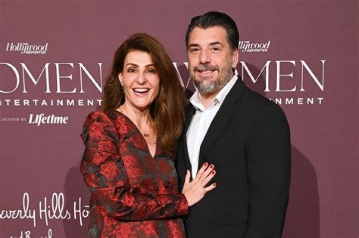 
Meet Nia Vardalos Brother Nick | Siblings And Family 